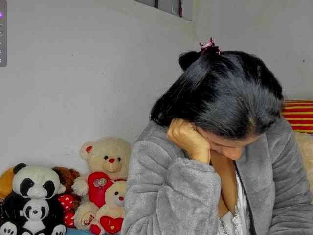 nenita-horny webcam