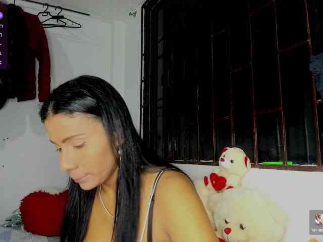 nenita-horny webcam