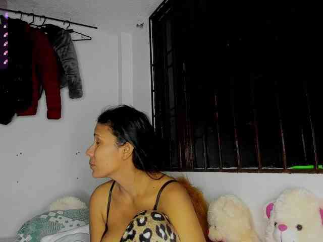 nenita-horny webcam