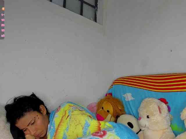 nenita-horny webcam