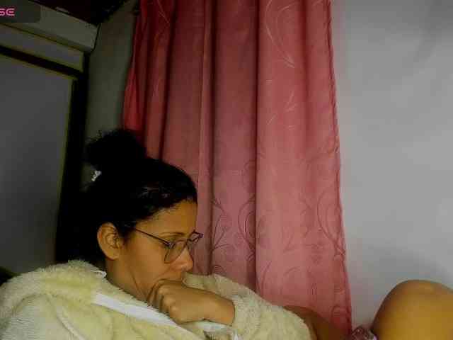 nenita-horny webcam