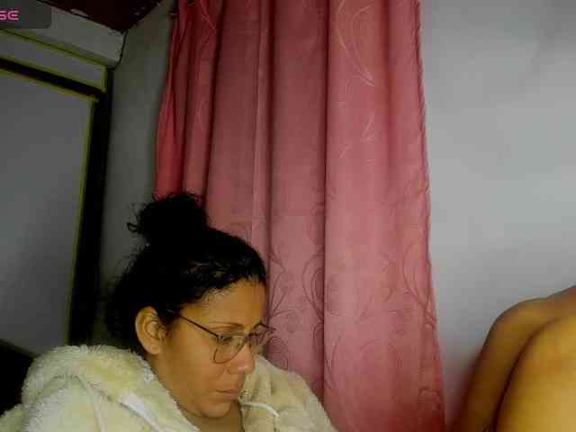nenita-horny webcam