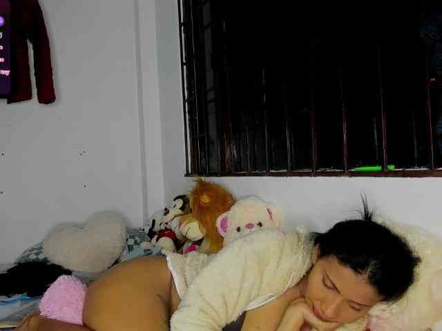 nenita-horny webcam