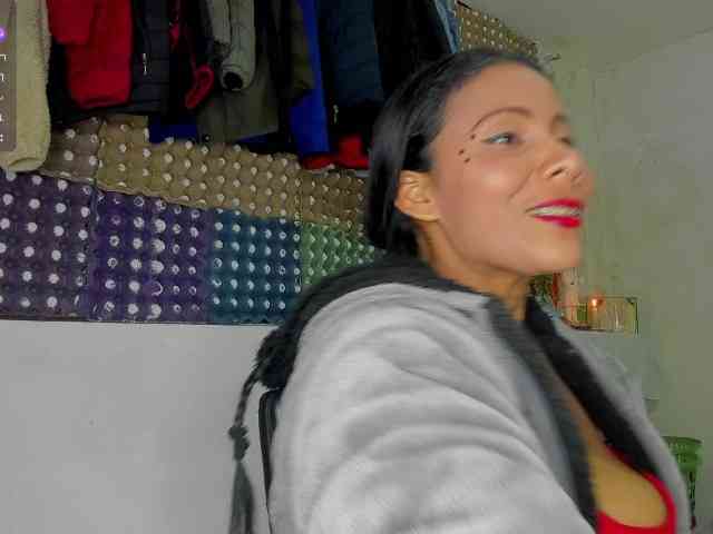 nenita-horny webcam
