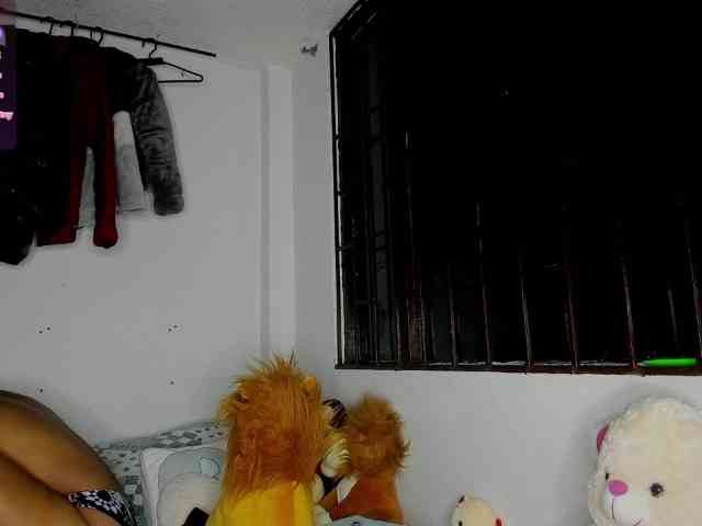nenita-horny webcam