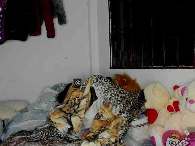nenita-horny webcam