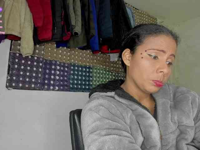 nenita-horny webcam