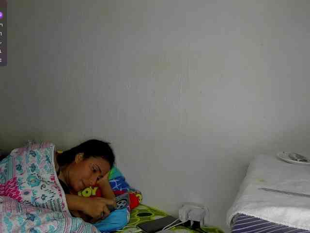 nenita-horny webcam