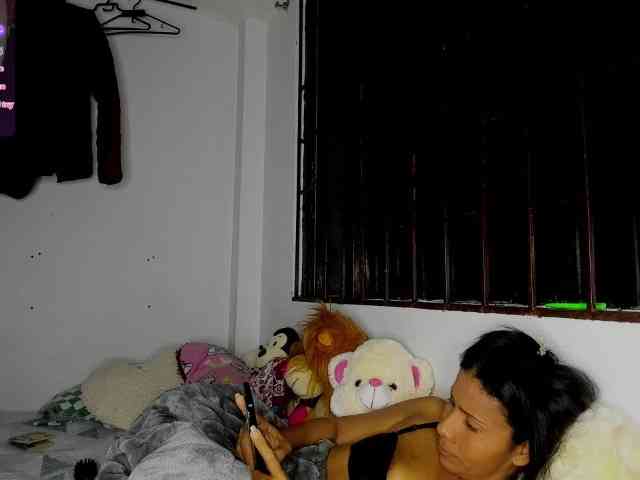 nenita-horny webcam