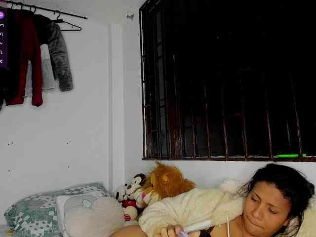 nenita-horny webcam