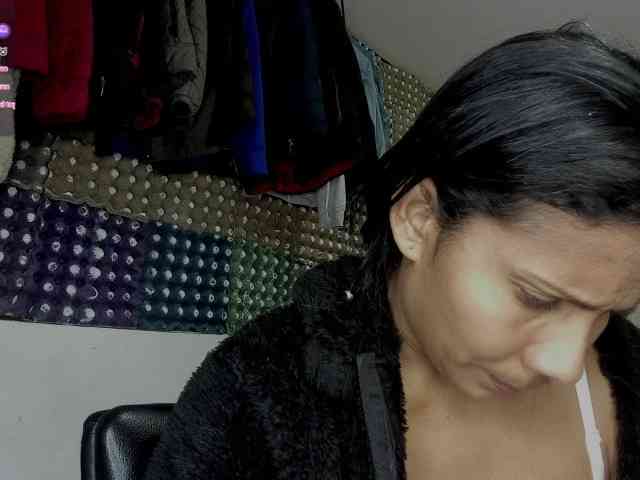 nenita-horny webcam