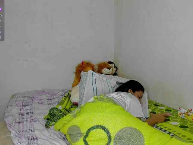 nenita-horny webcam