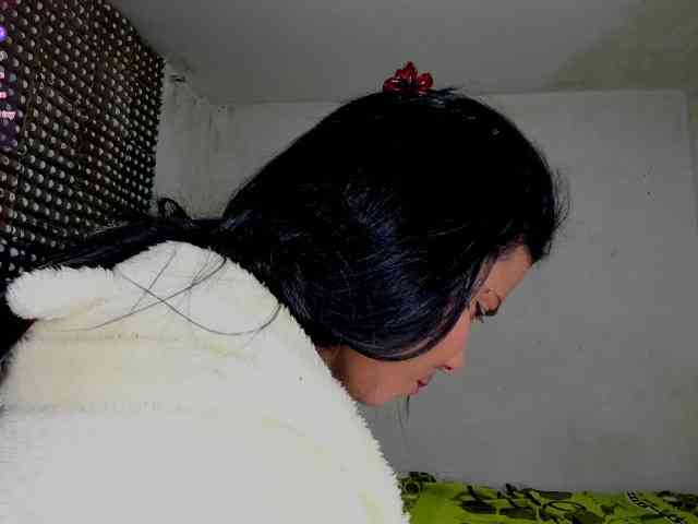 nenita-horny webcam
