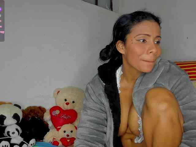 nenita-horny webcam