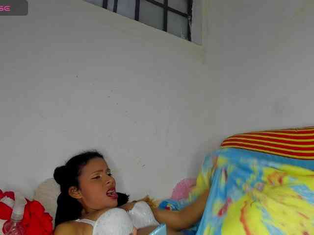 nenita-horny webcam