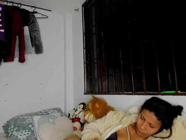 nenita-horny webcam