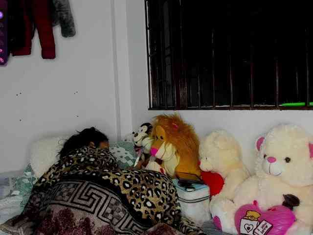 nenita-horny webcam