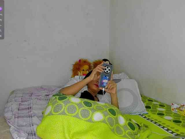 nenita-horny webcam