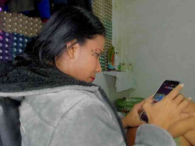 nenita-horny webcam