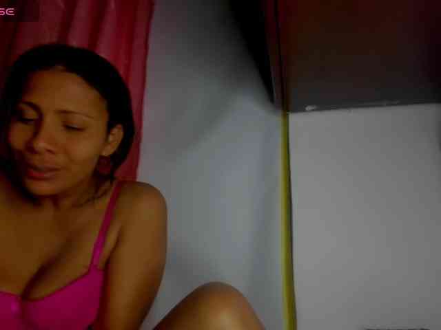 nentia-horny Live Webcam on BongaCams