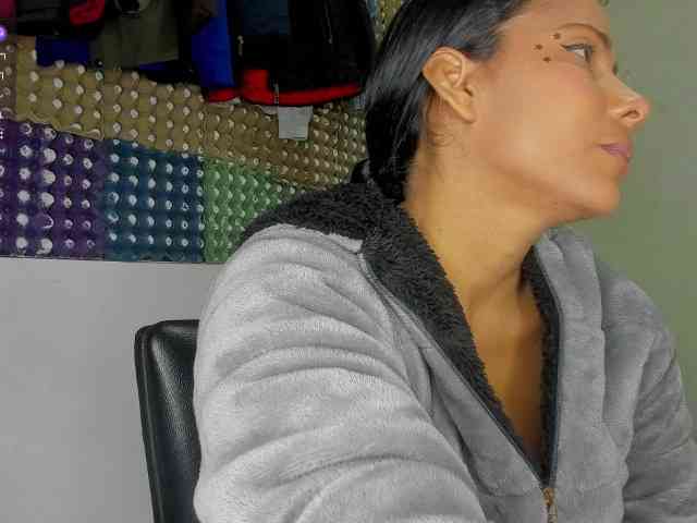 nenita-horny webcam
