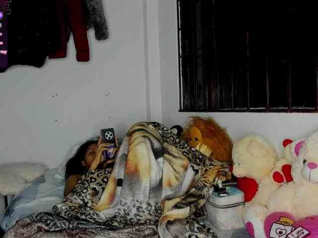 nenita-horny webcam