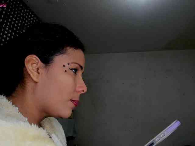 nenita-horny webcam