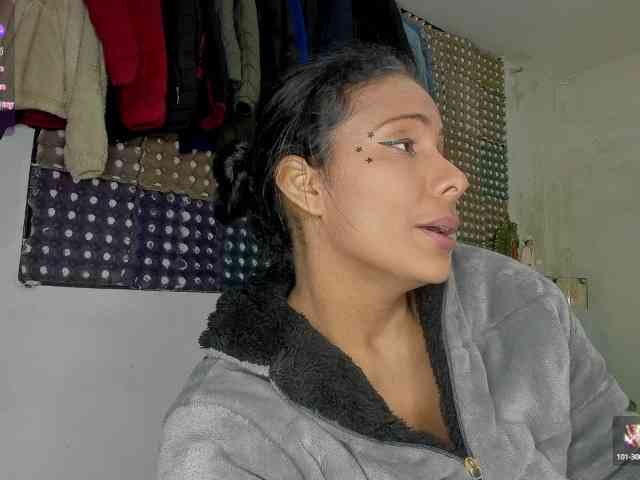 nenita-horny webcam