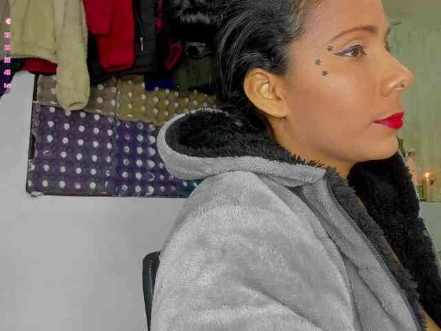 nenita-horny webcam
