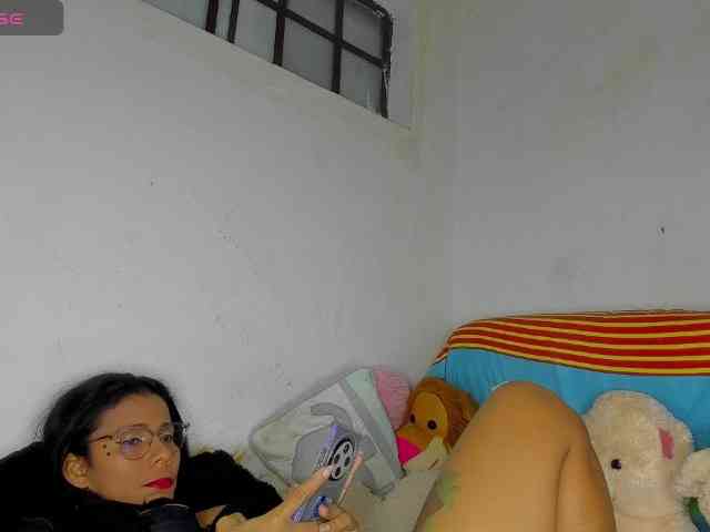 nenita-horny webcam