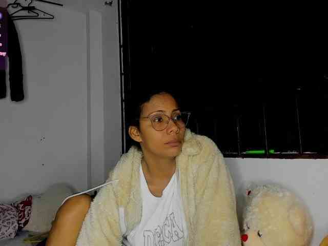free chat room Nentia-horny