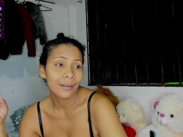 nenita-horny webcam