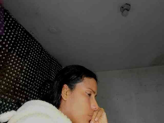 nenita-horny webcam