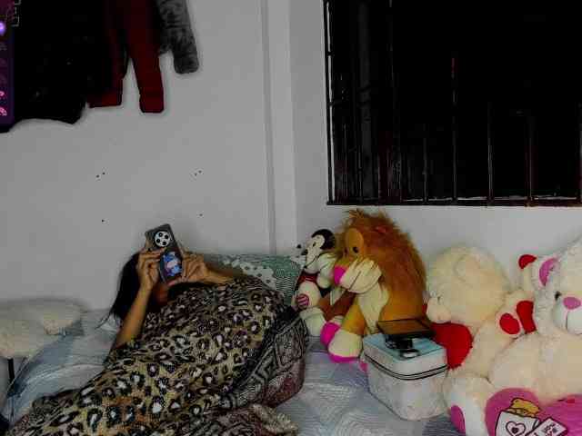 nenita-horny webcam