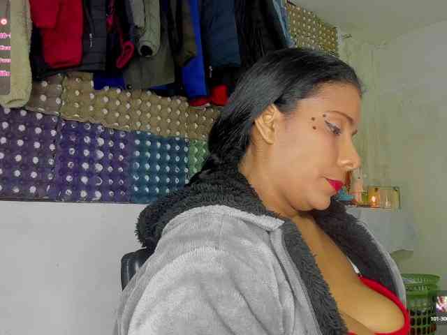nenita-horny webcam