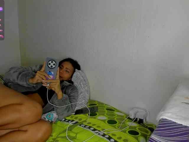 nenita-horny webcam