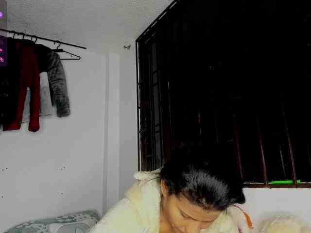 nenita-horny webcam