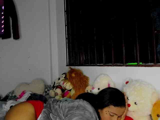 nenita-horny webcam
