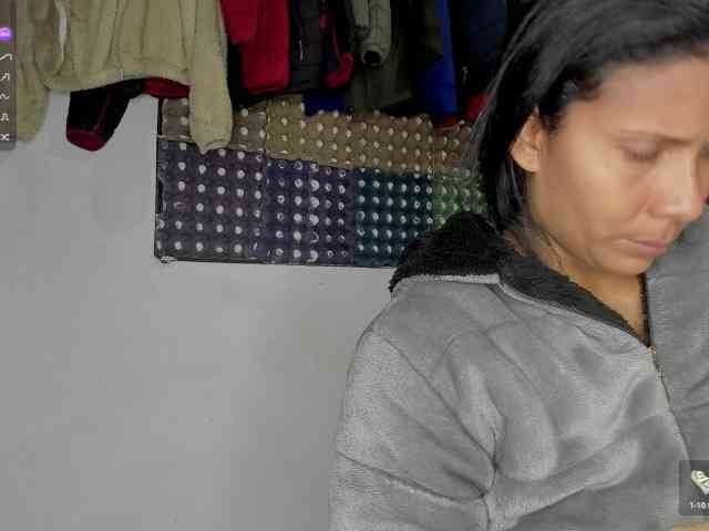 nenita-horny webcam