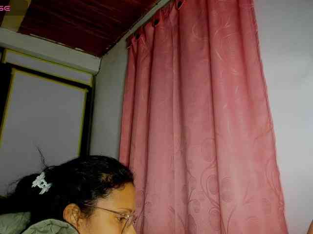 nenita-horny webcam
