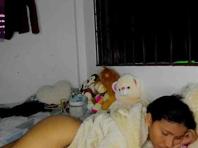 nenita-horny webcam