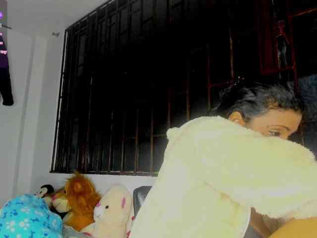 nenita-horny webcam
