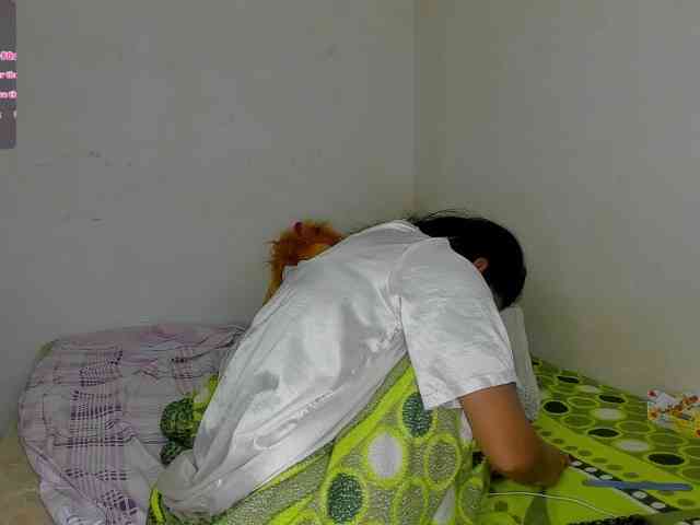 nenita-horny webcam