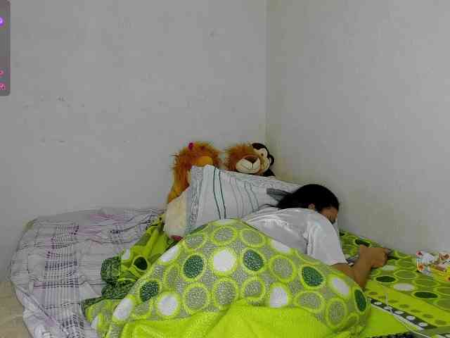 nenita-horny webcam