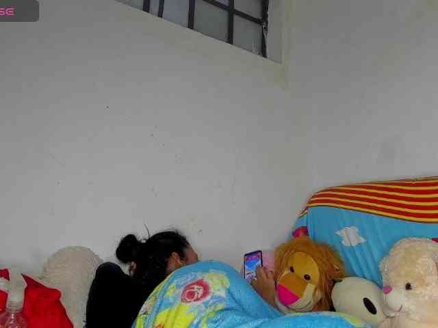 nenita-horny webcam