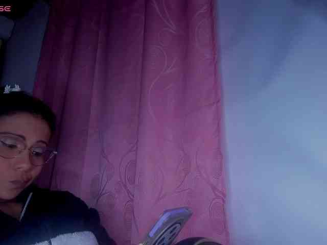 nenita-horny webcam