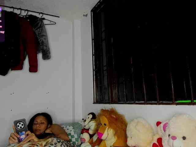nenita-horny webcam