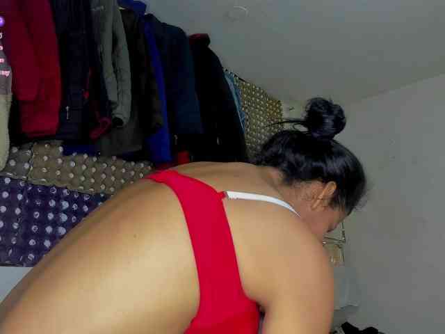nenita-horny webcam