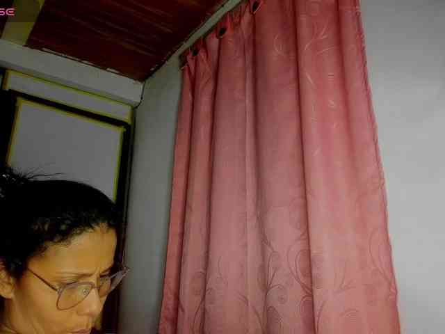 nenita-horny webcam