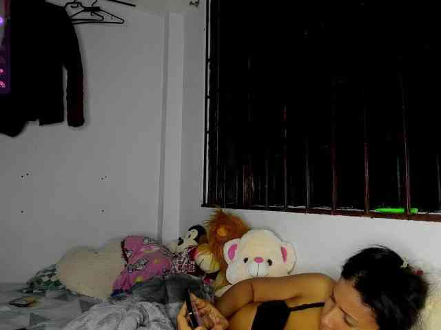 nenita-horny webcam